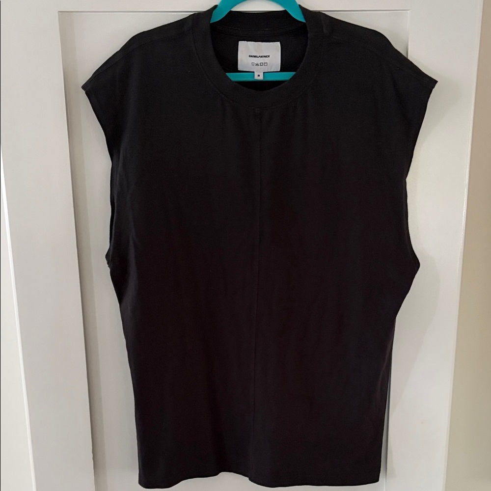 Daniel Patrick Men's Black Crew Neck Muscle Tank